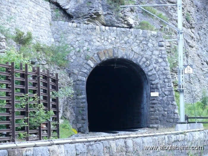 P1050458.JPG - Glatscheras Tunnel