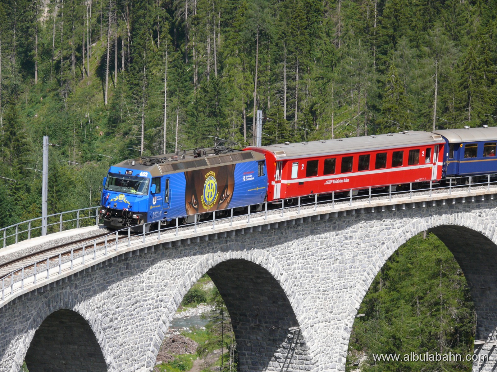 P1070376.JPG - Landwasserviadukt