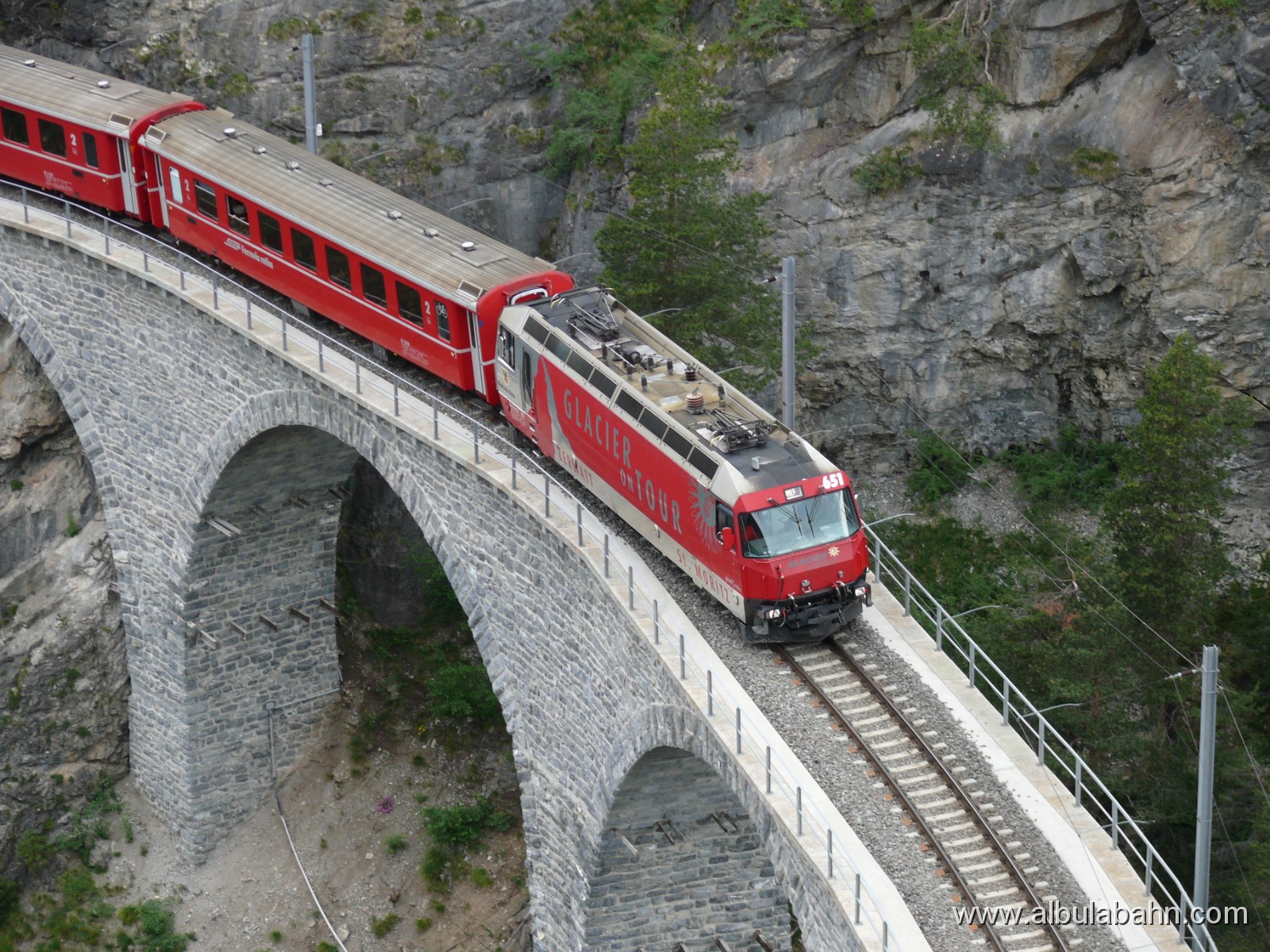 P1080437.JPG - Landwasserviadukt