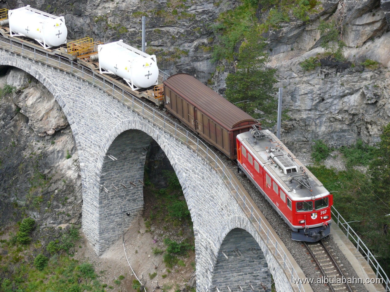P1120060.JPG - Landwasserviadukt