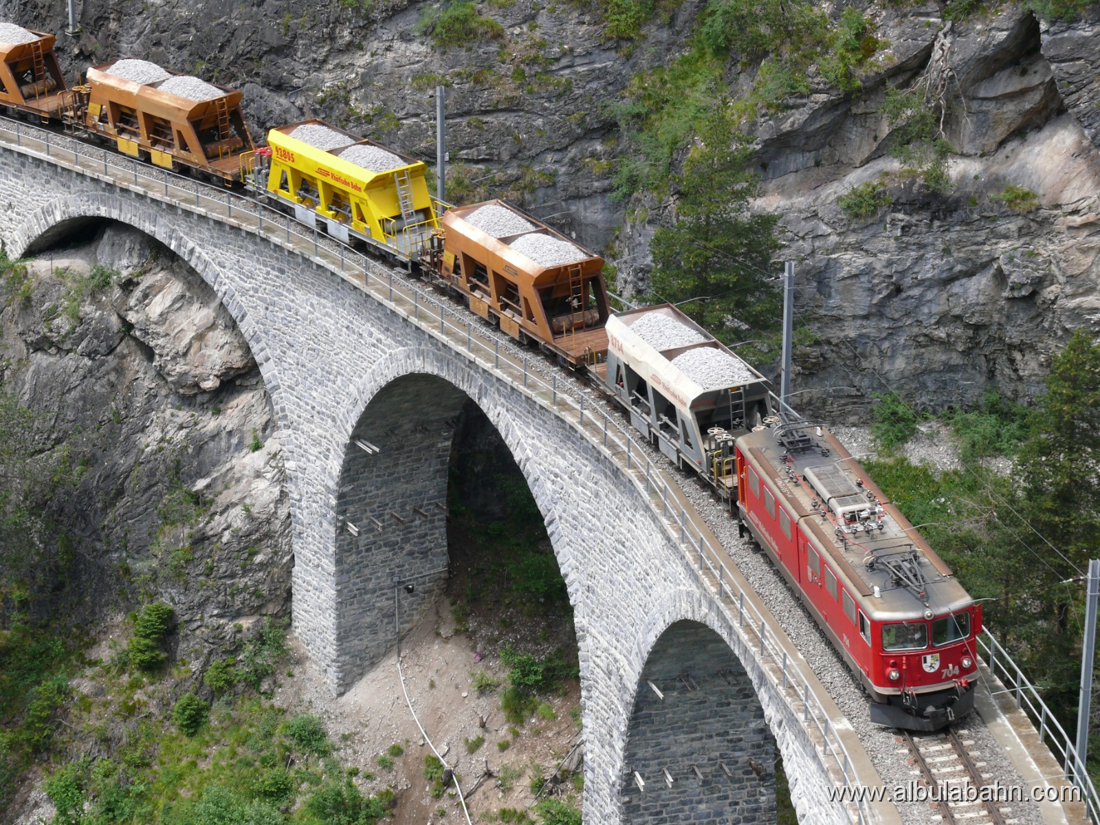 P1120077.JPG - Landwasserviadukt