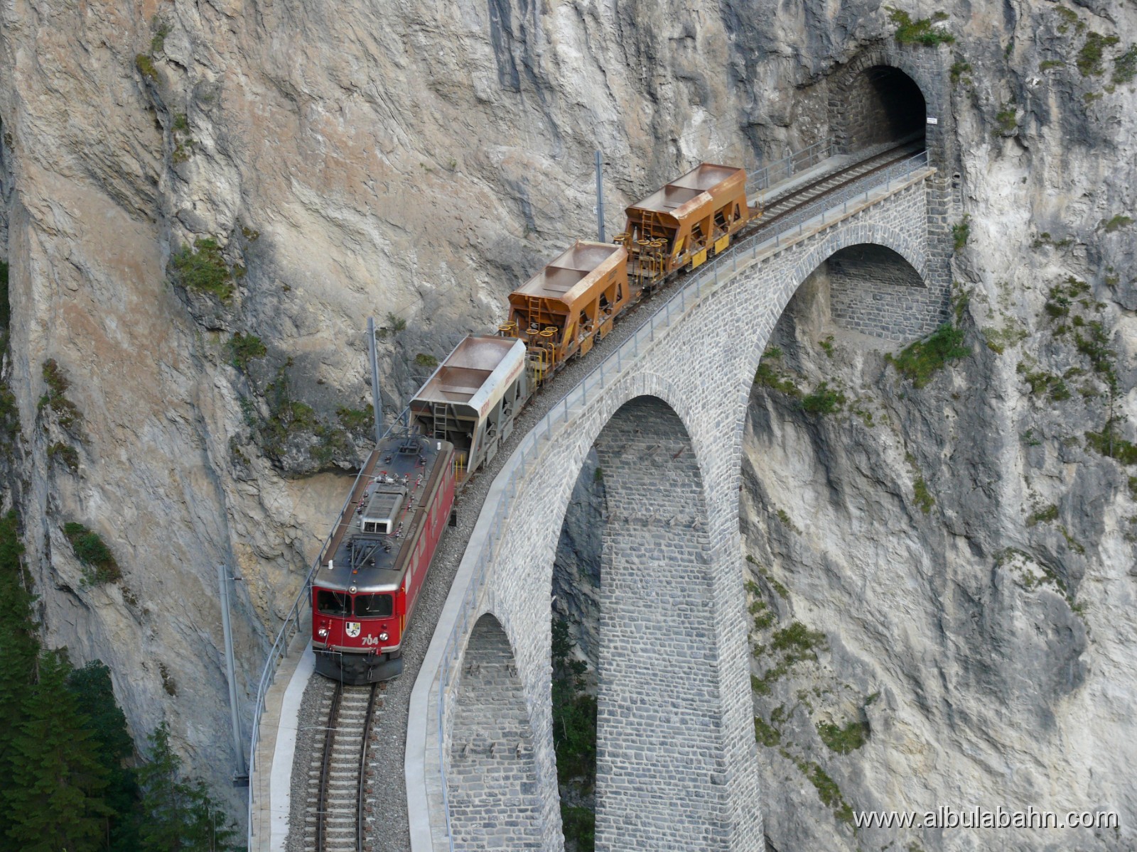 P1120170.JPG - Landwasserviadukt