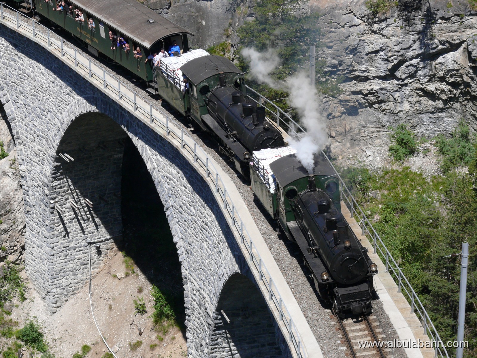 P1140643.JPG - Landwasserviadukt